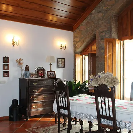 Guest house Casa Da Nogueira 3*