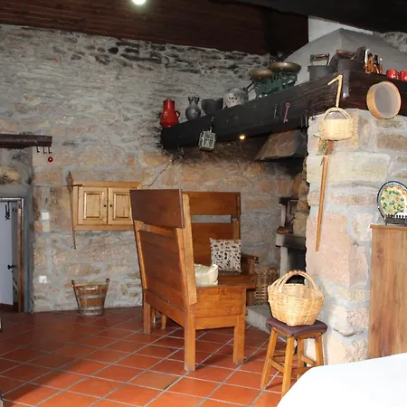 Casa Da Nogueira 3*